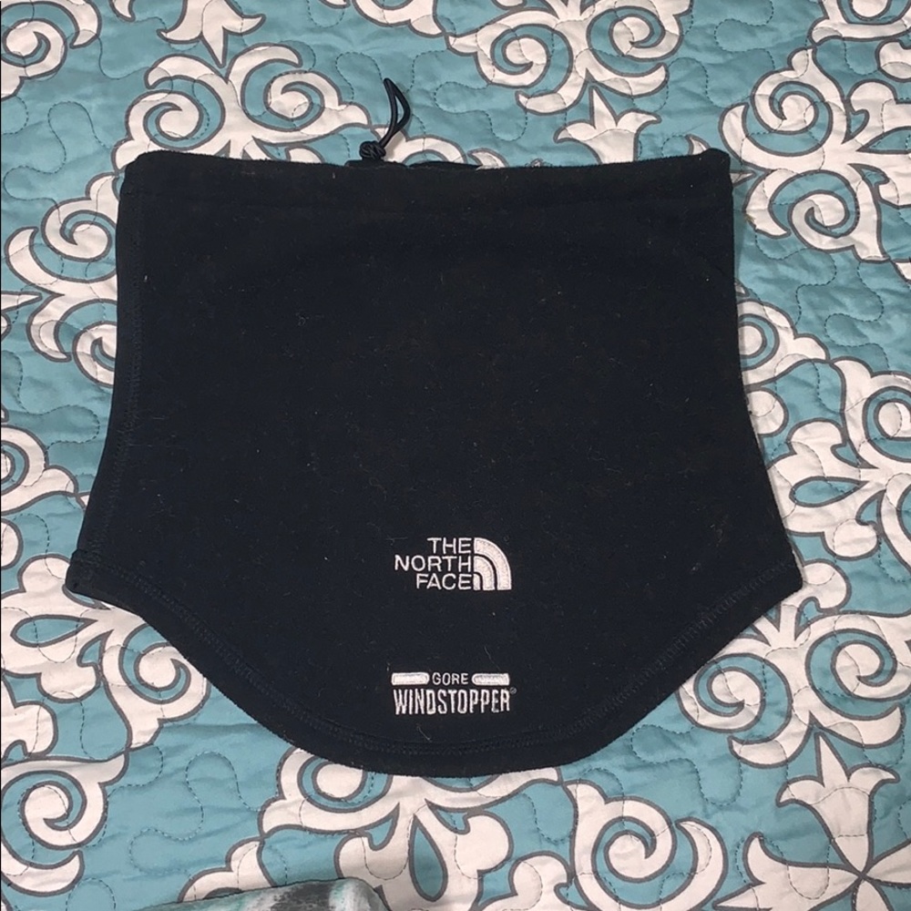 The North Face (TNF) Wind Stopper